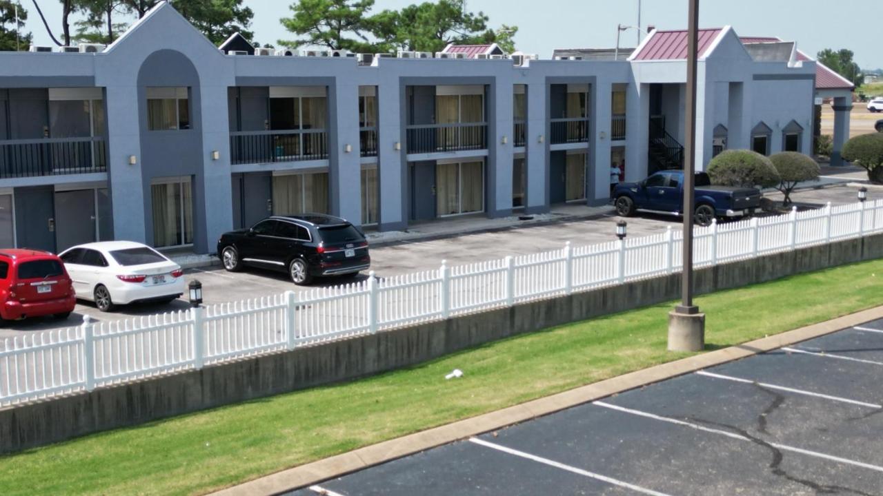 Crossroads Inn & Suites West Memphis Buitenkant foto