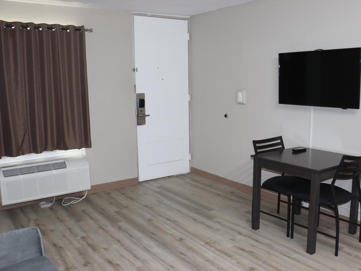 Crossroads Inn & Suites West Memphis Buitenkant foto